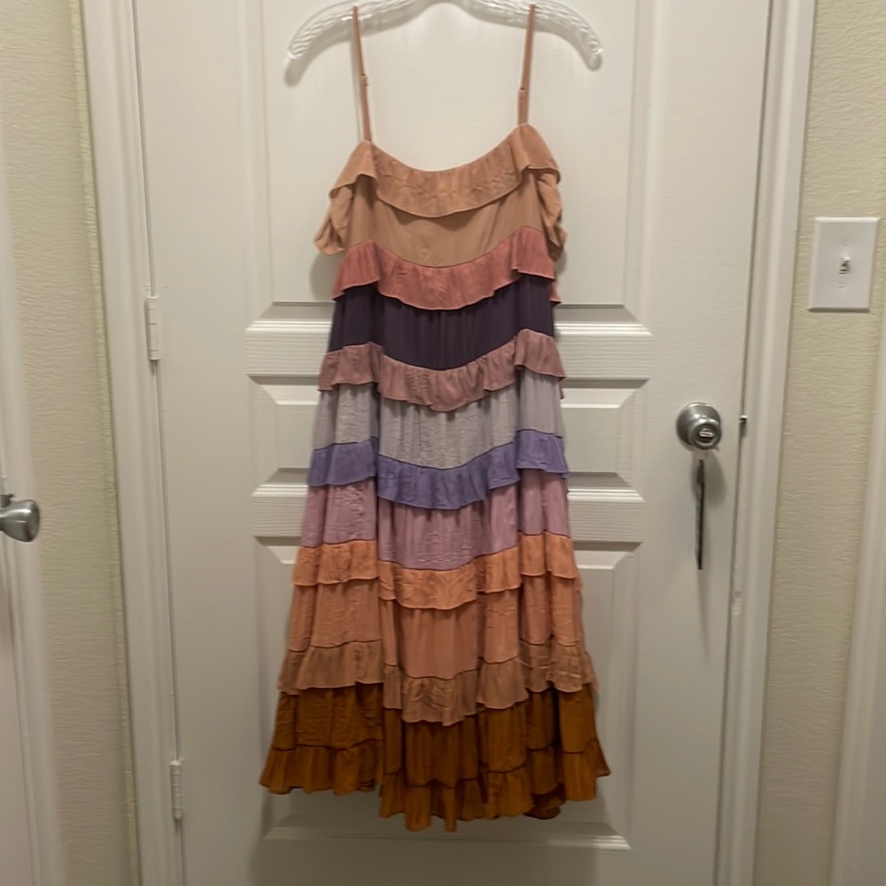 M Date night, party dress. Flirty and fun!